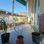アパート Modern House In The Center Of With Parking *