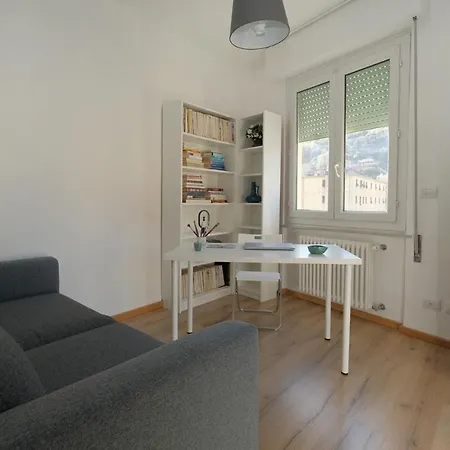 Apartamento Modern House In The Center Of With Parking