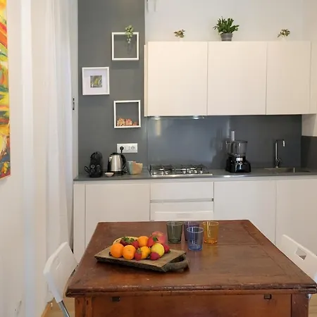 Appartement Modern House In The Center Of With Parking