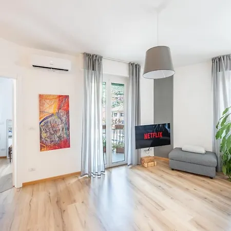 Modern House In The Center Of With Parking Appartement Recco