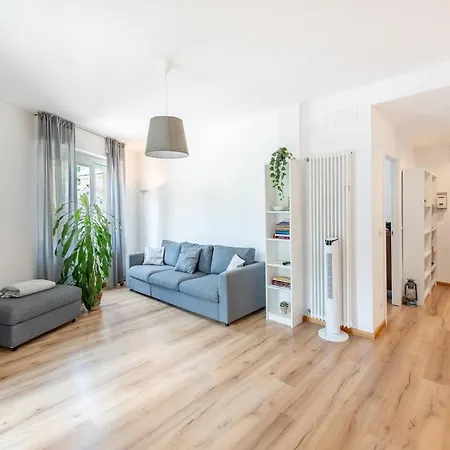 Modern House In The Center Of With Parking Appartement Recco
