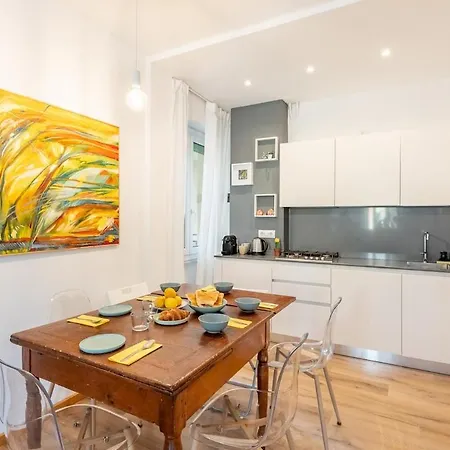 Modern House In The Center Of With Parking Appartement Recco