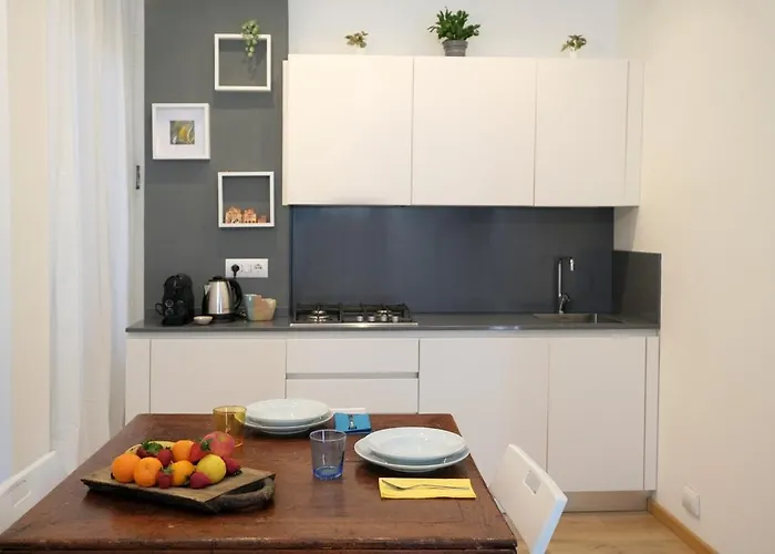 Modern House In The Center Of With Parking *