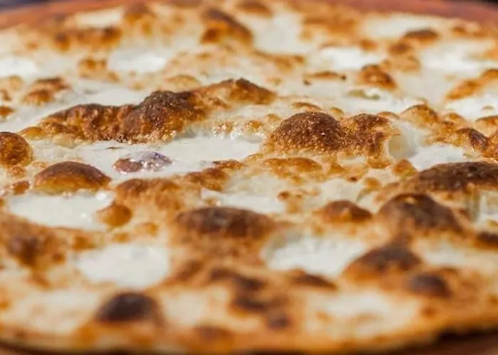 Lägenhet Modern House In The Center Of With Parking Recco