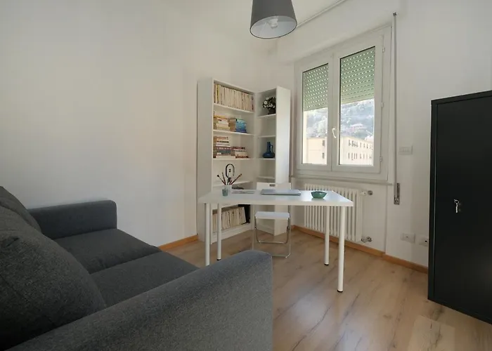 Lägenhet Modern House In The Center Of With Parking