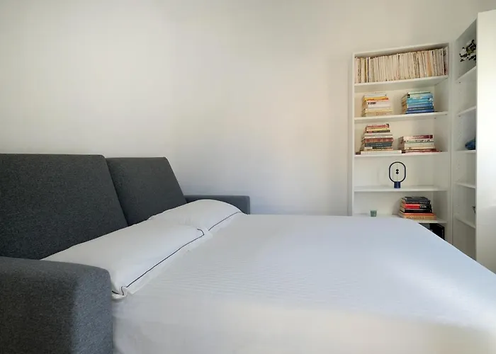 Modern House In The Center Of With Parking * Recco